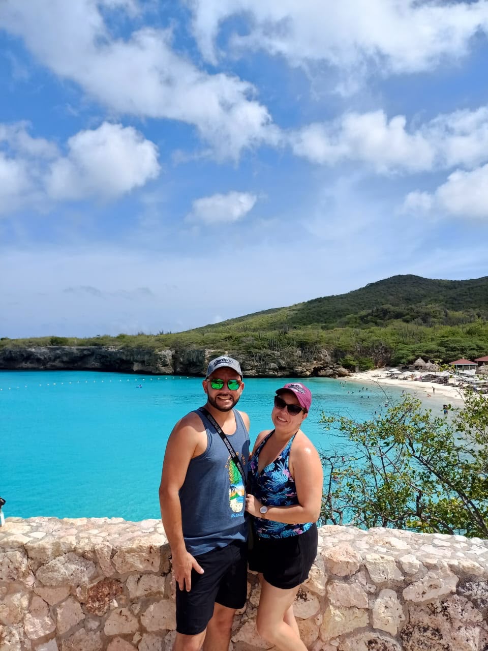 Pareja de viajeros en Curazao