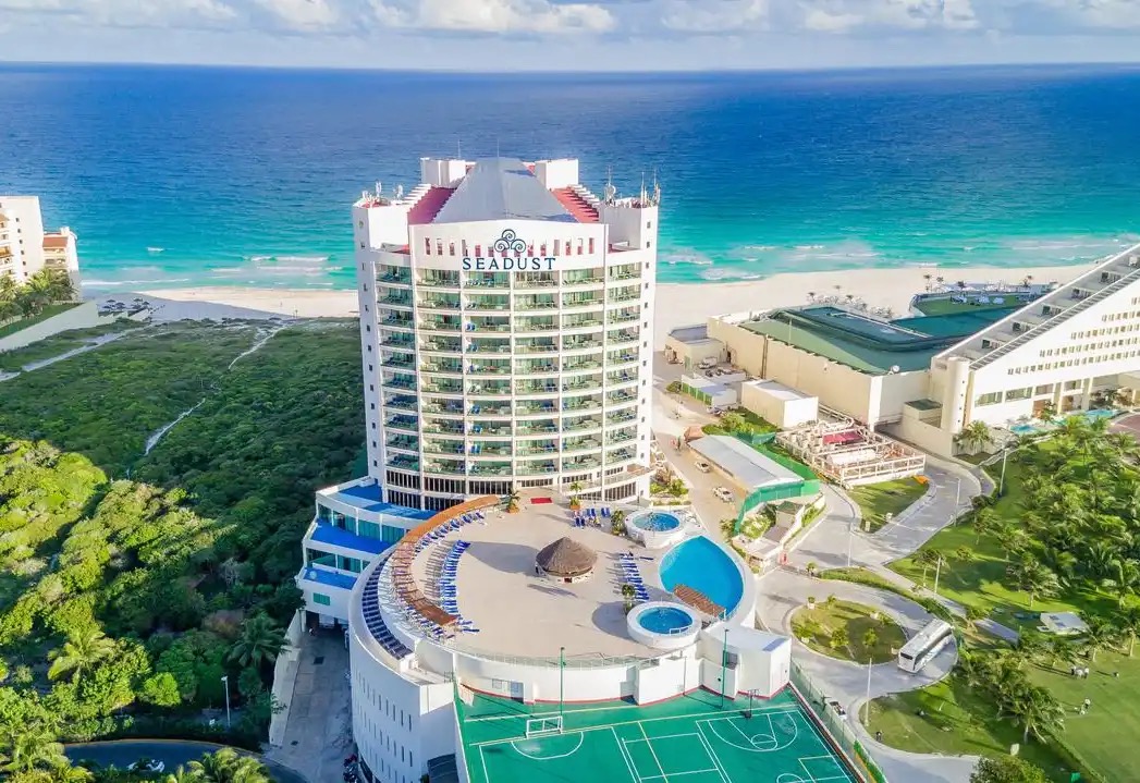 Seadust Cancún Family Resort